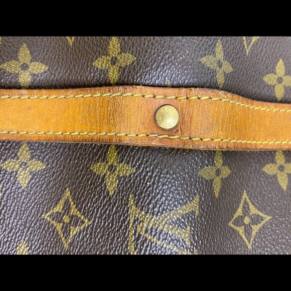 Authentic Louis Vuitton Saumur - Picture 8 of 14
